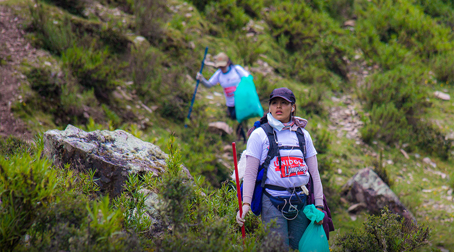 Campanha de limpeza em Salkantay